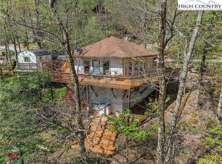 115 Village Cluster Rd, Banner Elk, NC 28604