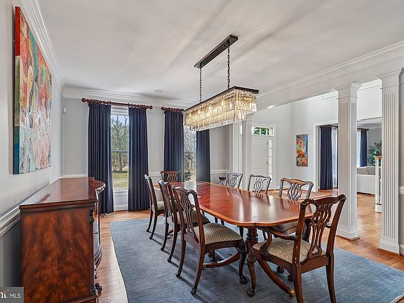 4th image of 1303 Windsor Ridge Ln