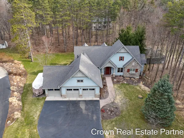 1710 Meyer Ct, Greenville, MI 48838