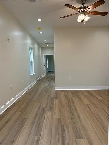 2407 Florence St — Photo 8
