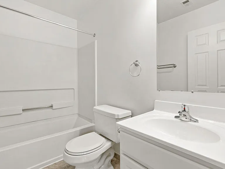 Tamarron Apartment Homes — Photo 12