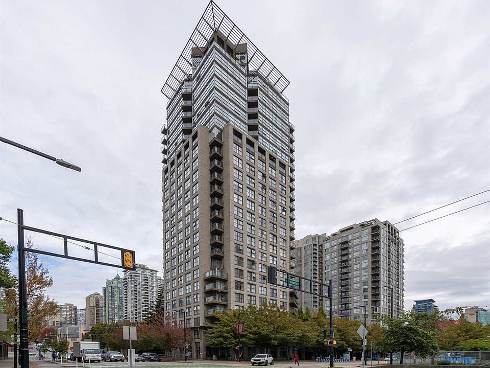 1st image of 989 Beatty St #901
