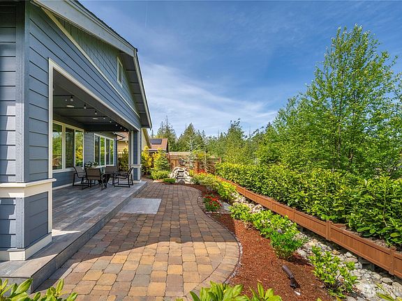 4th image of 14513 184th Avenue E
