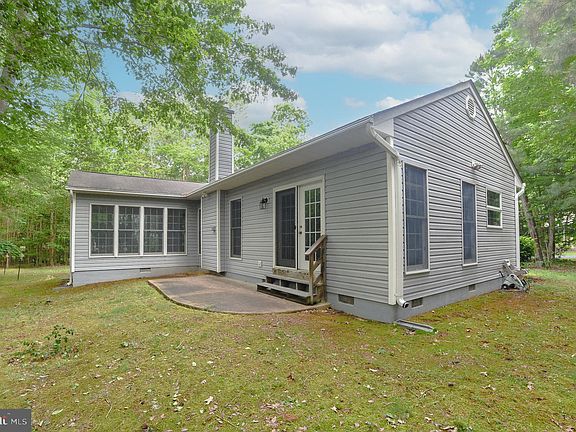 4th image of 23102 Coralberry Way