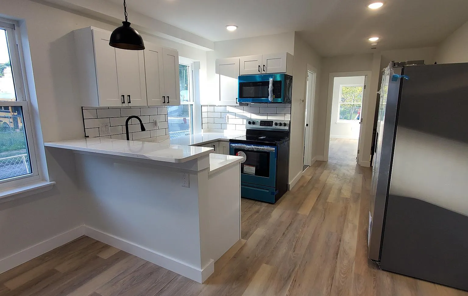 2 bed, 1200 sqft, $1,750 — Photo 1