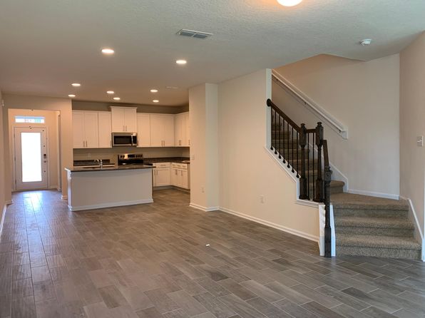 66 Bush Pl
