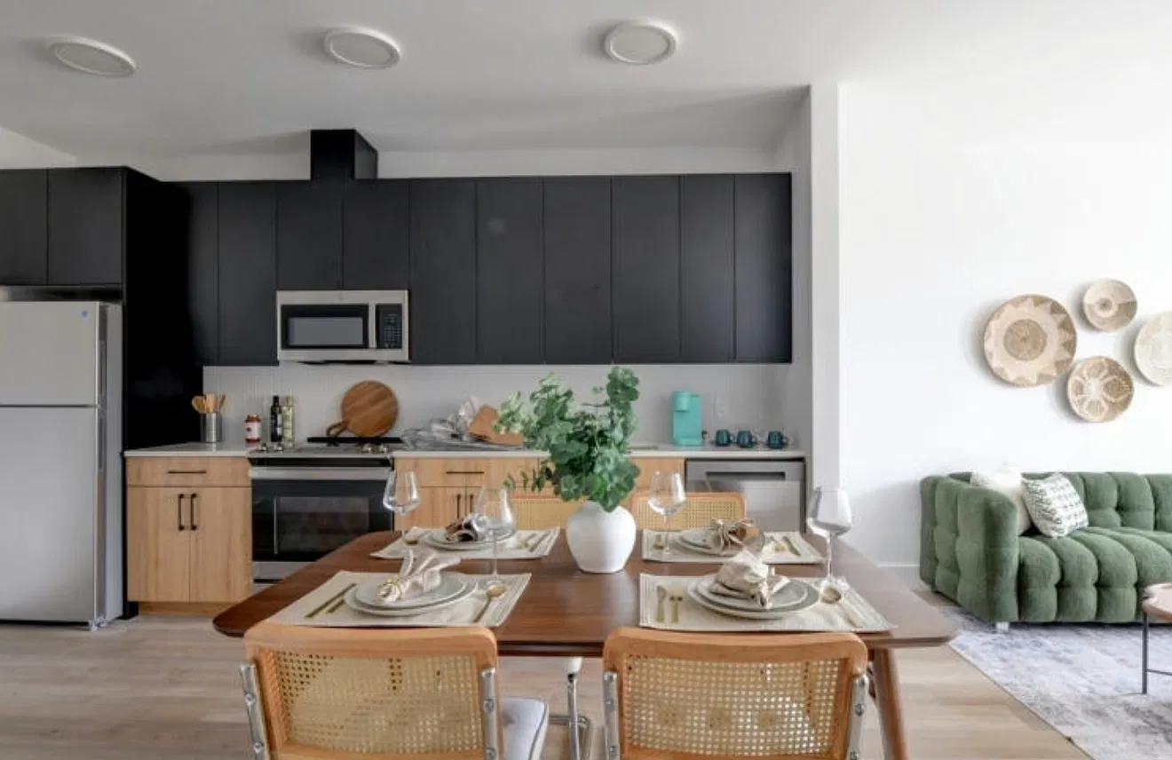 38 Madison St — Photo 1