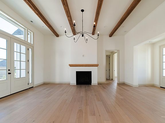5th image of 1428 Woodbury Drive Tarn
