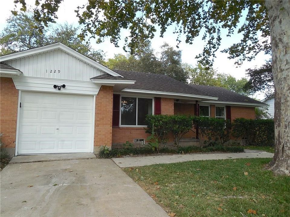 1st image of 1229 McDonald Dr