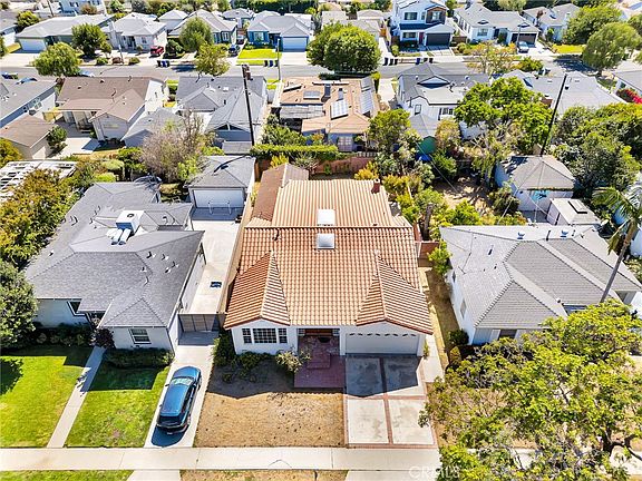 2nd image of 2765 Colby Ave