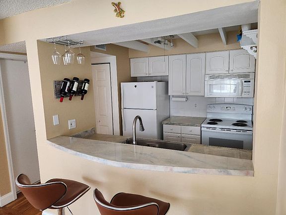 2nd image of 6908 Stones Throw Cir N #10209