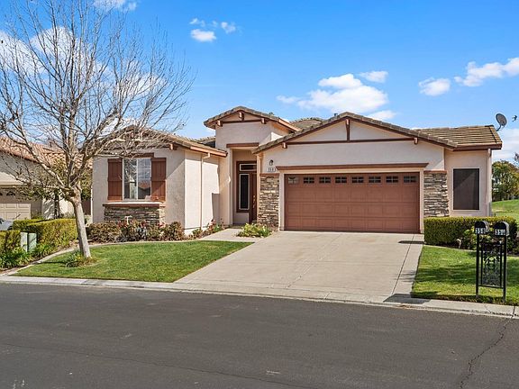 3rd image of 358 Crystal Downs Drive