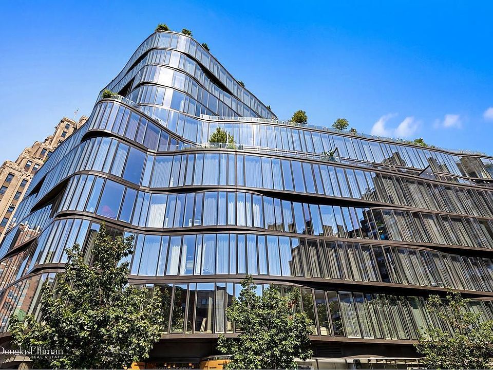 1st image of 122 Greenwich Ave APT 3