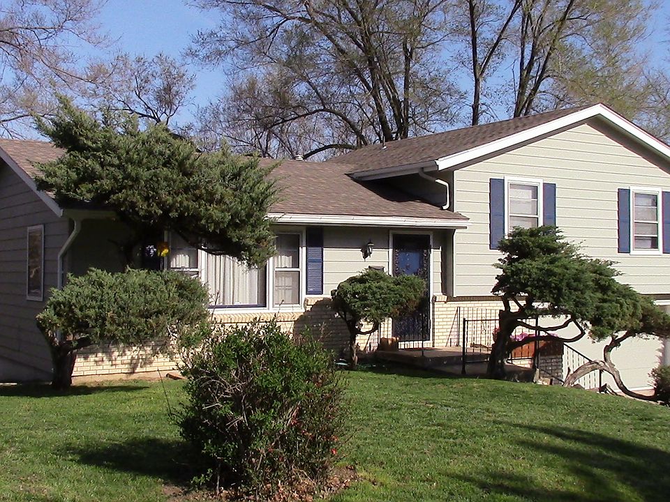 1st image of 1421 N 62nd Pl