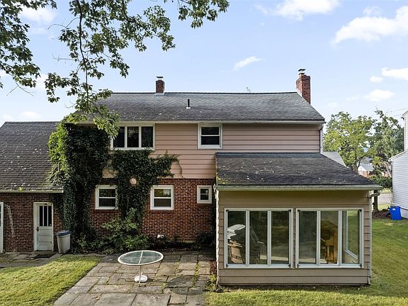 5th image of 6 Edna Ave