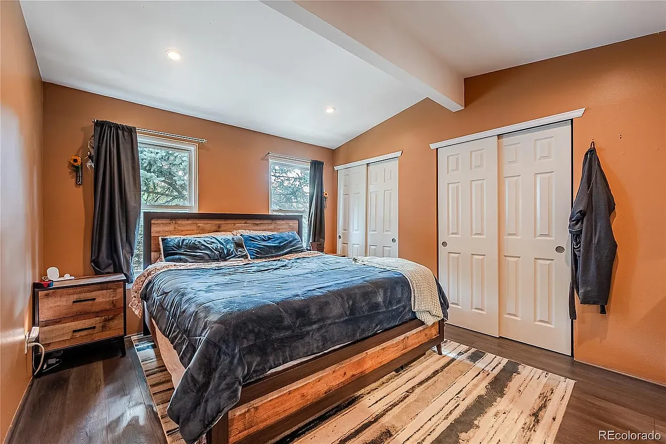 2 bed, 1.5 bath, 1098 sqft, $1,500 — Photo 2