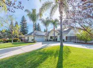 1901 S Anthony Ct, Visalia, CA 93277