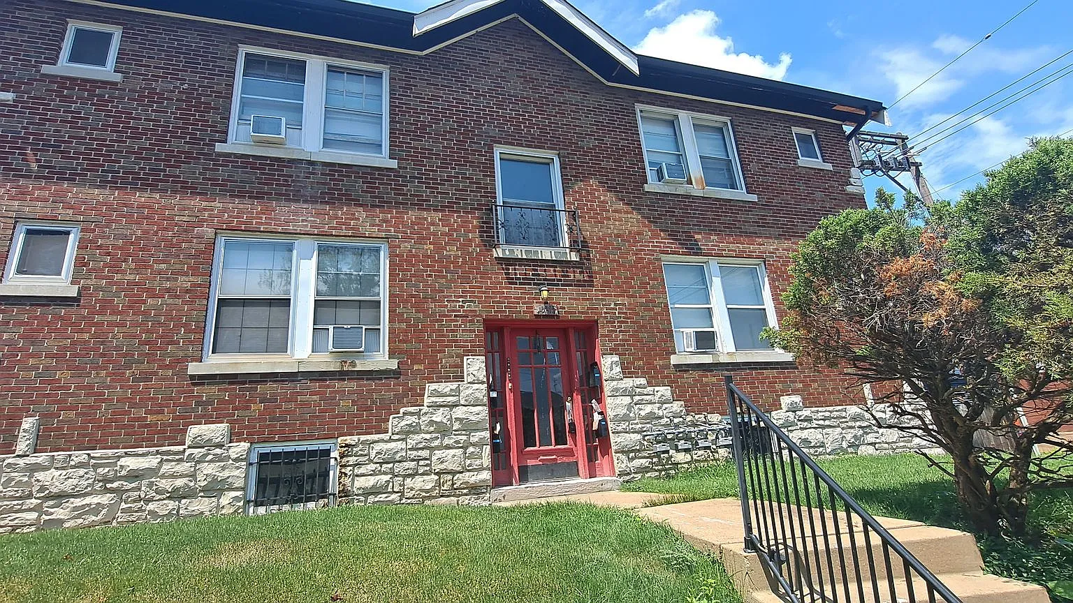 4617 S Broadway St. Louis, MO 63111 — Photo 1