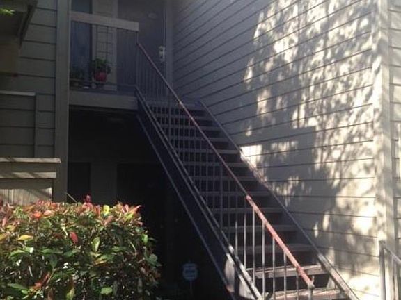 2nd image of 10049 Westpark Dr