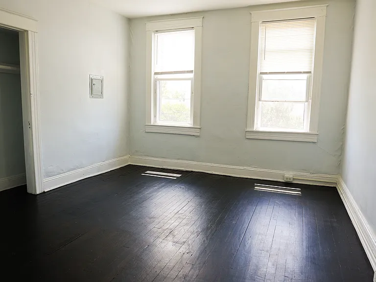 2728-2 The Alameda — Photo 7