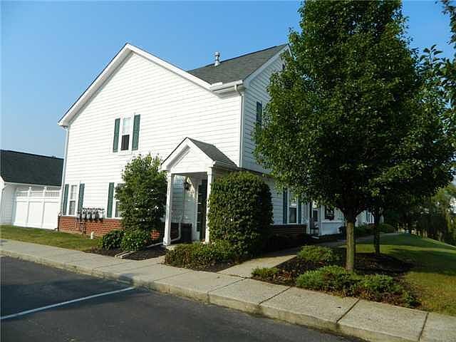 1st image of 6301 Lakeview Dr E #31