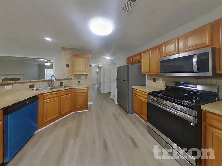 3320 Cypress Club Trl — Photo 6