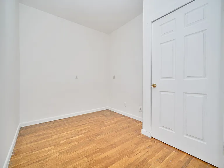 132 W 109th St #3B — Photo 11