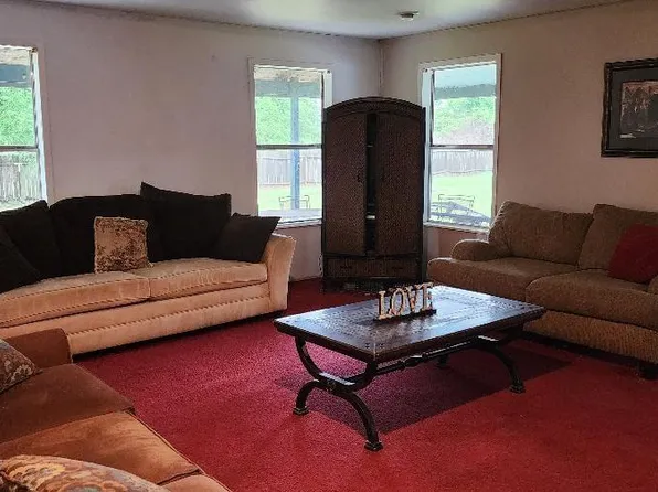 692 Cashs Creek Rd, Blessing, TX 77419