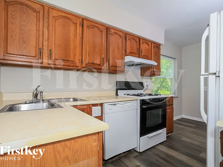 5256 Ponce Ln — Photo 7