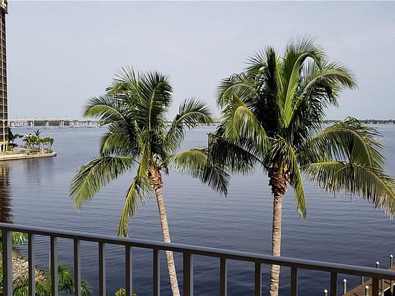 3rd image of 2875 Palm Beach Blvd #401
