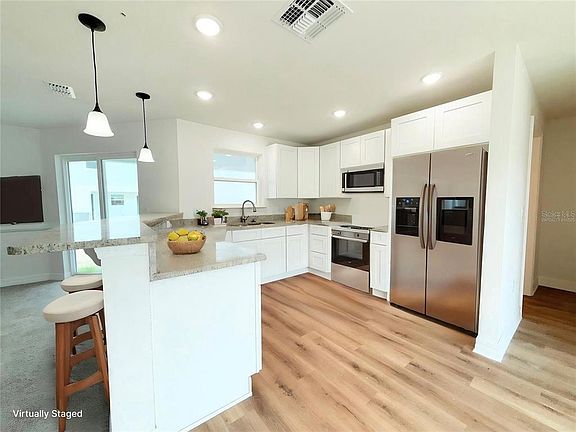 4th image of 222 CARPENTERS WAY #69