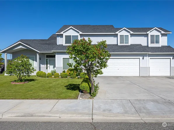1700 Elmwood Avenue, West Richland, WA 99353