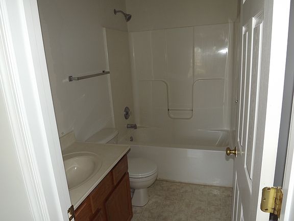 2nd image of 3941 Saint Michaels Sq