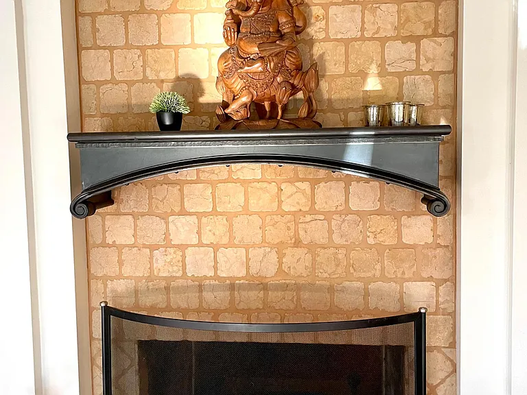 1656 N Broadview Dr — Photo 9