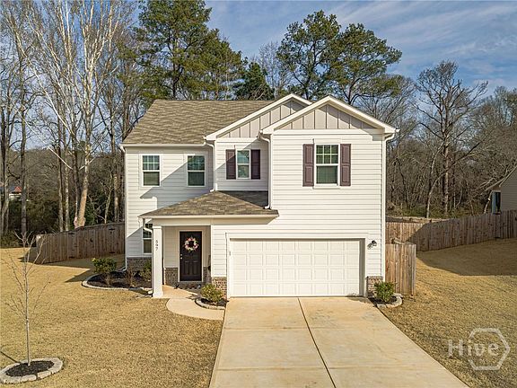 3rd image of 597 Bentwater Way