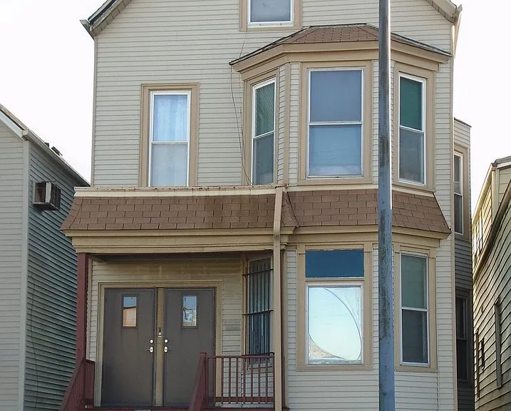 3469 N Kedzie Ave #1 — Photo 2