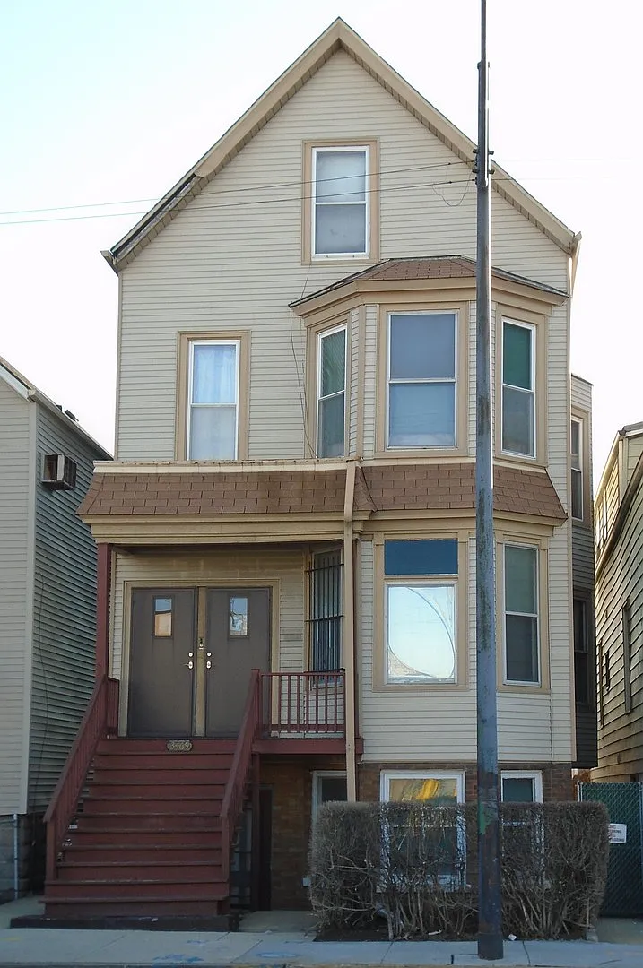 Building Photo - 3469 N Kedzie Ave #1
