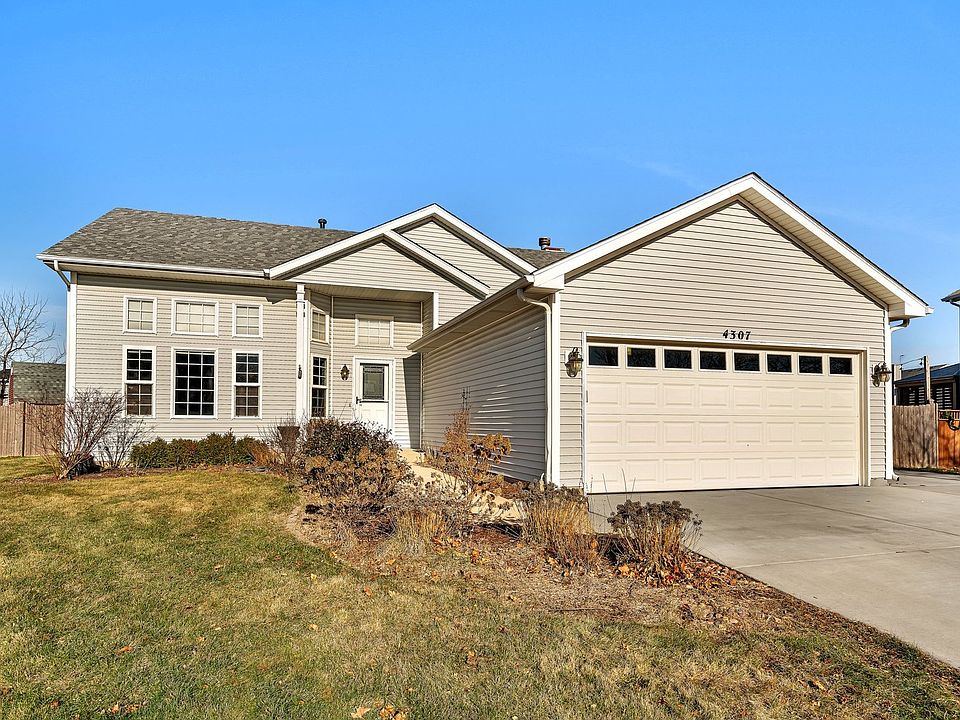 1st image of 4307 Thornwood Ln