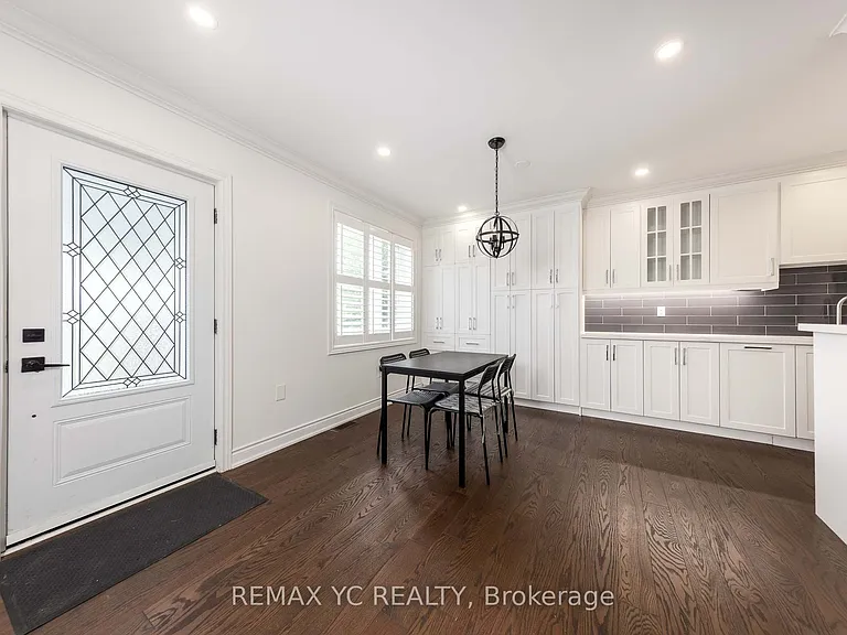 77 Talbot Rd — Photo 5