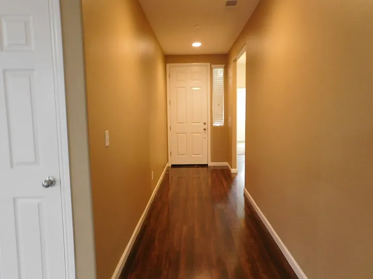 3098 Wrenwood Ave — Photo 4