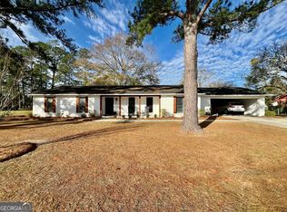 303 Pitts Ave, Adel, GA 31620
