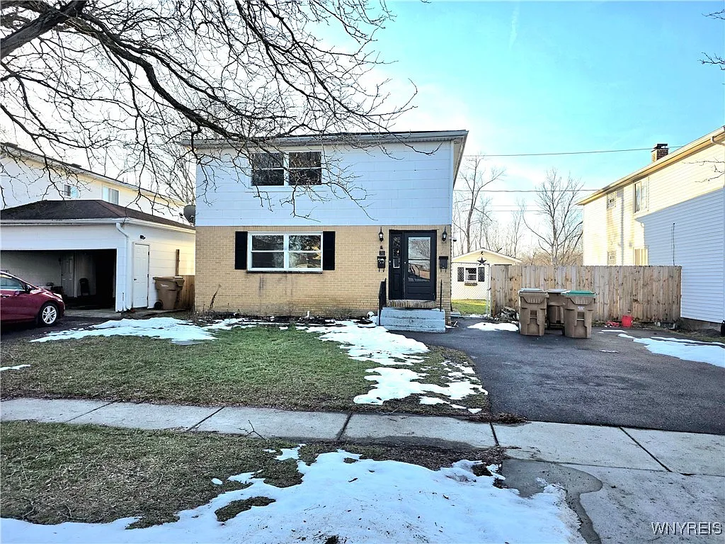 Building Photo - 50 Strasbourg Dr #LOWER
