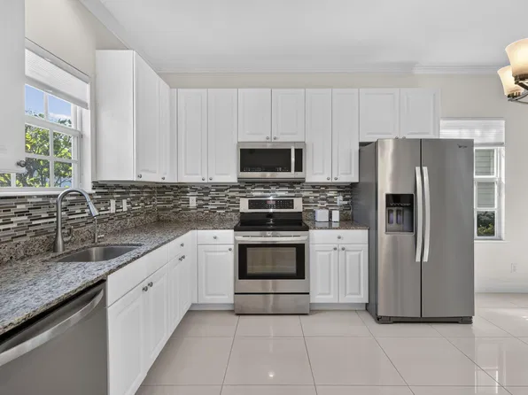 4216 Leo Lane #4F, Riviera Beach, FL 33410