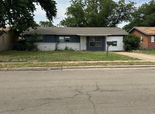 2113 73rd St, Lubbock, TX 79423