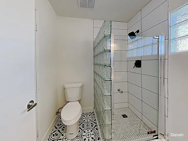 2431 W Shady Glen Ave — Photo 10