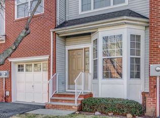 42 Gordon Cir, Parsippany, NJ