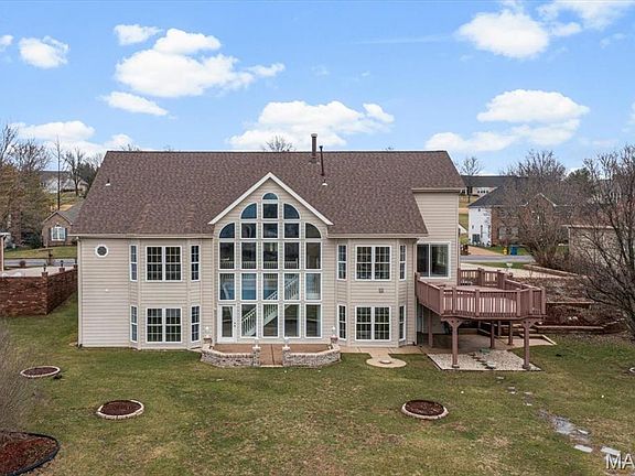 2nd image of 862 Whitmoor Dr