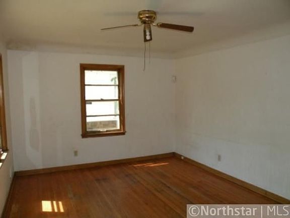 3rd image of 3543 Lyndale Ave N