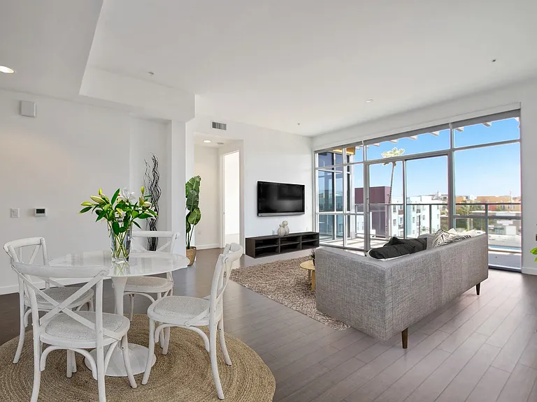 13365 W Washington Blvd — Photo 4