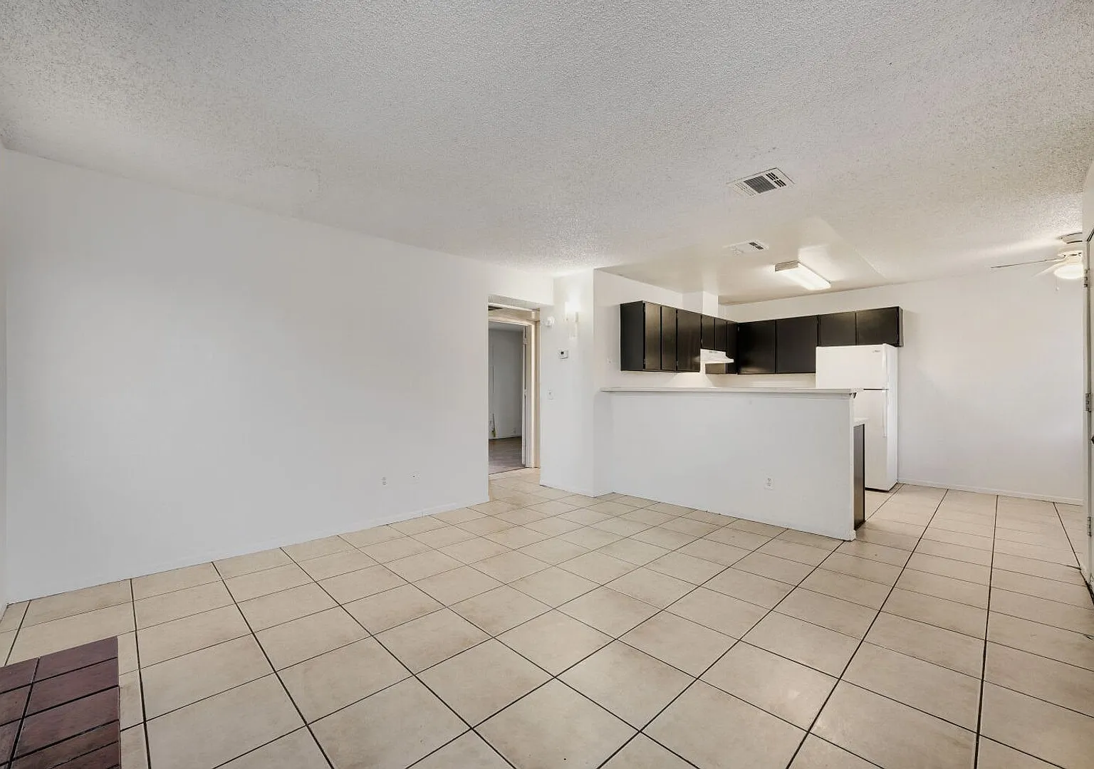 4651 Amberleigh Ln — Photo 4
